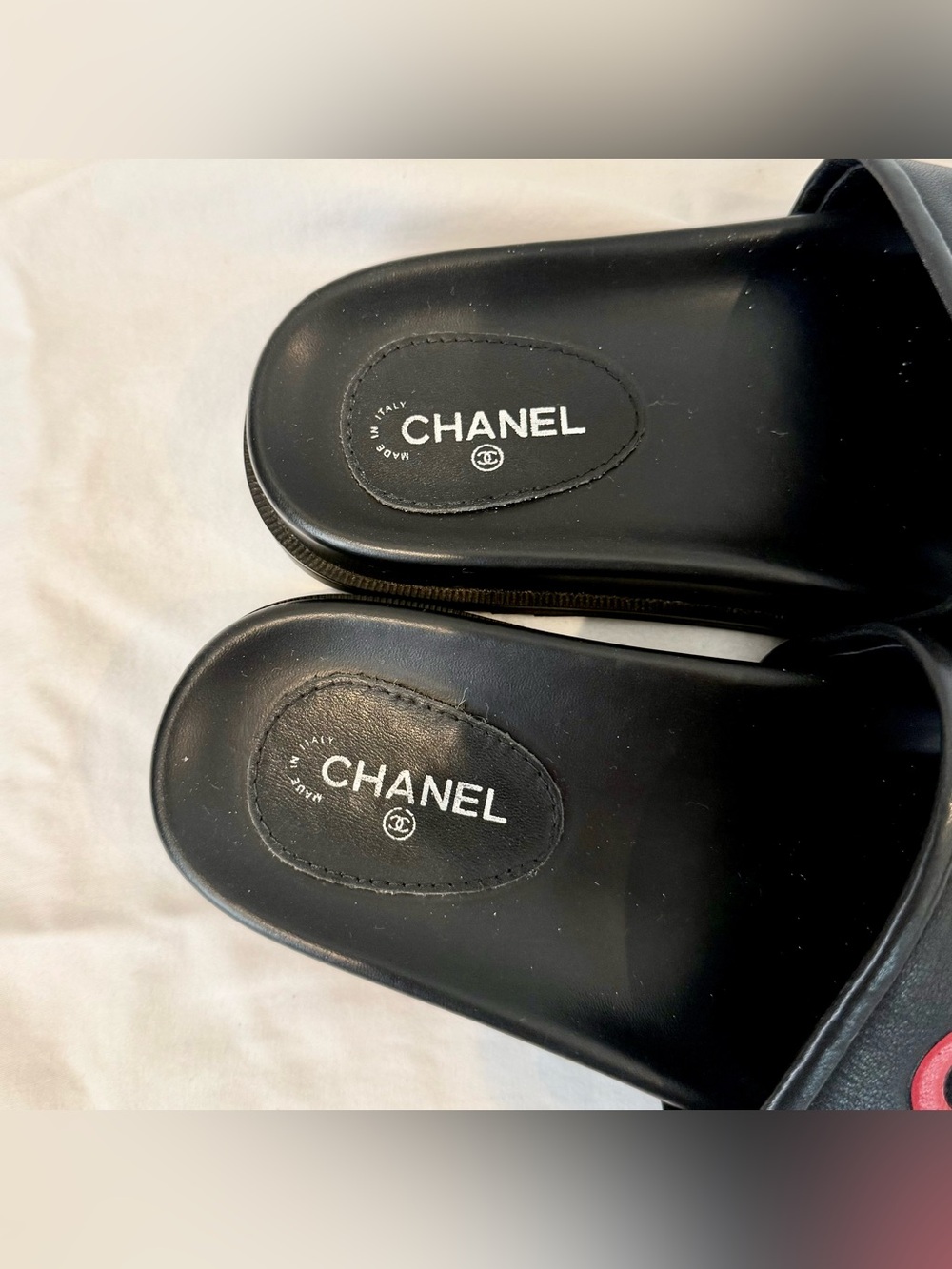 Chanel Slides - Picture 6 of 7
